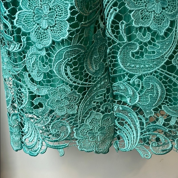 Light turquoise lace dress with gold zipper - Picture 4 of 5